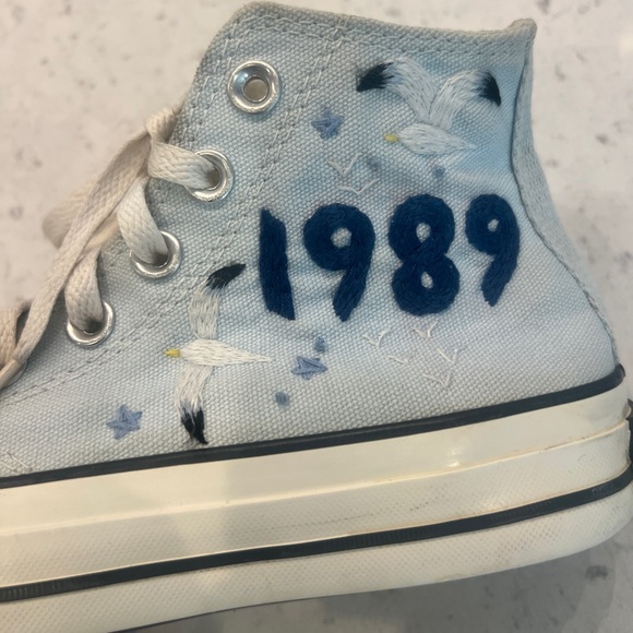 Converse High Top Sneakers with 1989 Taylor Swift Album Embroidery - Picture 1 of 9